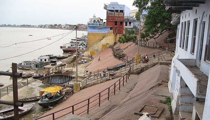 Man Mandir Ghat is one of the oldest and most famous ghats in Varanasi.