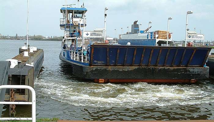 Prenez le ferry pour Amsterdam Nord