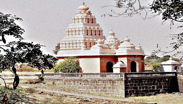 Wagheshwar Temple is one of the famous places to visit near Wagholi Road. It attracts spiritual reflection and solace. 