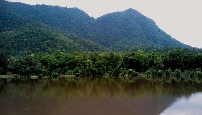  Gandhamadhana Parvatham is a hillock worth exploring near Agni Theertham