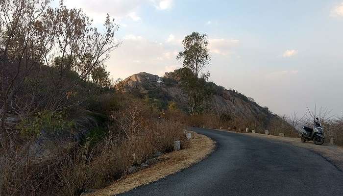 Way to Devarayanadurga trekking