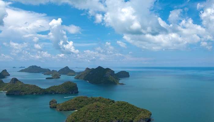 Faites une croisière dans le parc national de Mu Koh Angthong