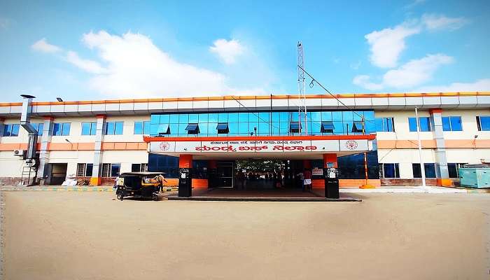 Mandya Bus stand near Karighatta Temple