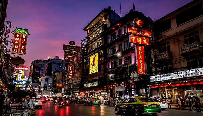 Profitez de la vie nocturne à Bangkok