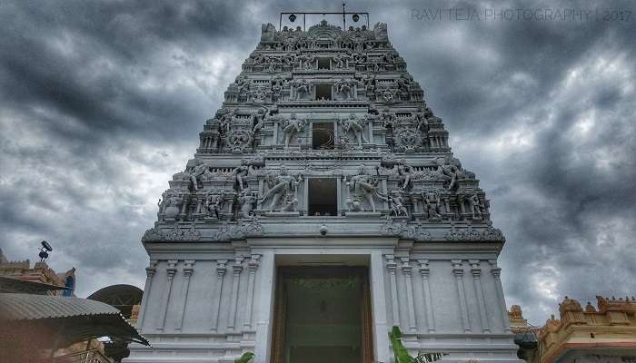 Located in Ratnagiri Hill Range, revel in the enchanting aura of Annavaram Temple