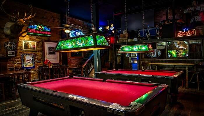 play different types of games here.