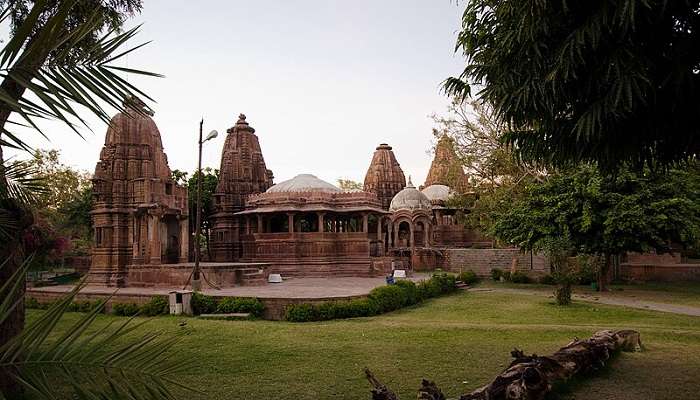 Mandore gardens to visit in Jodhpur in 2 days.