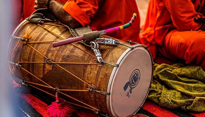 Enjoy dhol and drum dance in festival