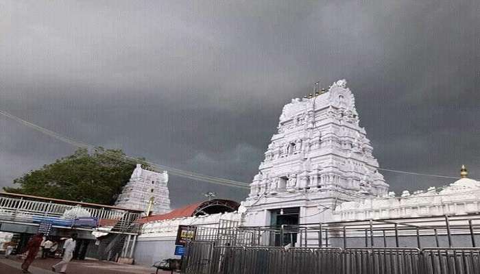 Abode of Lord Eashwara, Vemulwada, is one of the ancient and famous places in all of Telangana