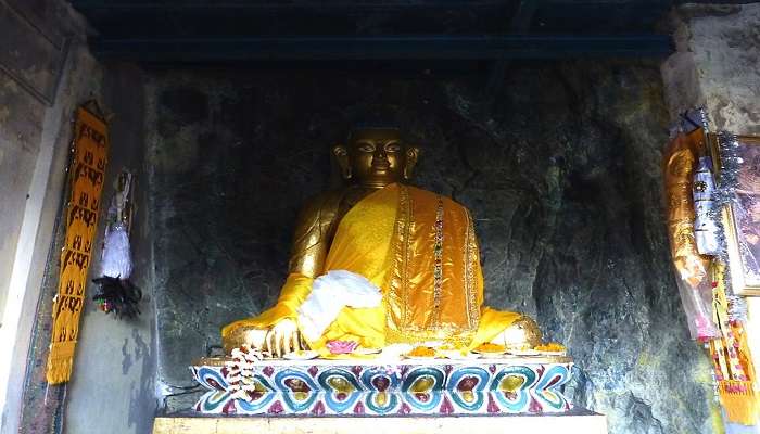बोधगया से 13.9 किमी दूर स्थित, डुंगेश्वरी गुफा मंदिर बोधगया में एक और प्रमुख पर्यटन स्थल है जो बुद्ध के जीवन से संबंधित है।