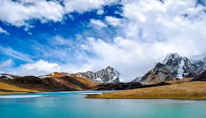 गुरुडोंगमार झील