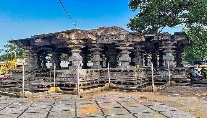 मल्लिकार्जुन स्वामी मंदिर भारत के 12 ज्योतिर्लिंग में से एक हैं। यह आंध्र प्रदेश राज्य के श्रीशैलम में स्थित हैं।