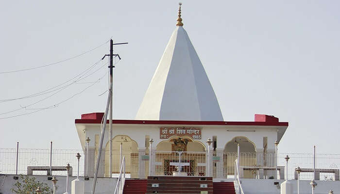 रामपुर मनिहारन का शिवधाम मंदिर