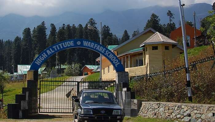 हाई एल्टीट्यूड वारफेयर स्कूल