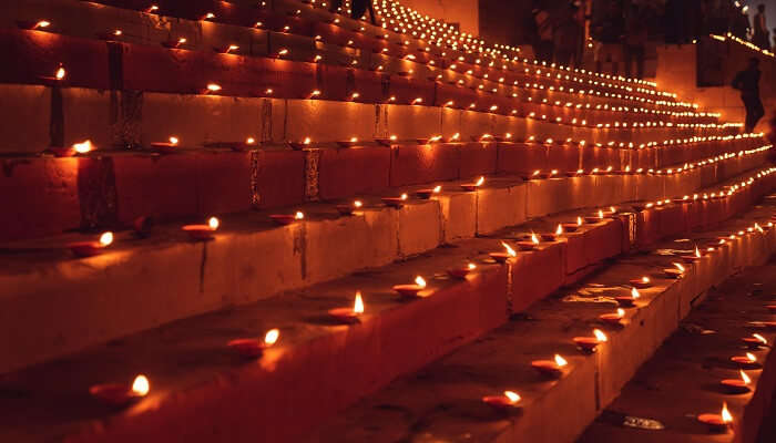 देव दीपावली कब मनाई जाती है