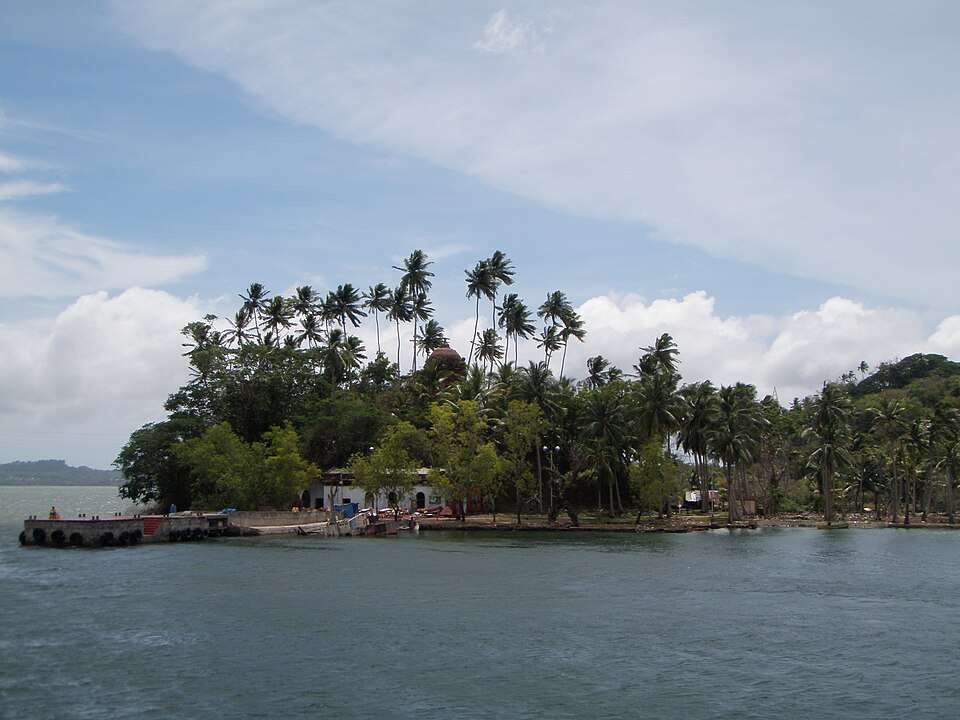 Andaman vs Maldives
