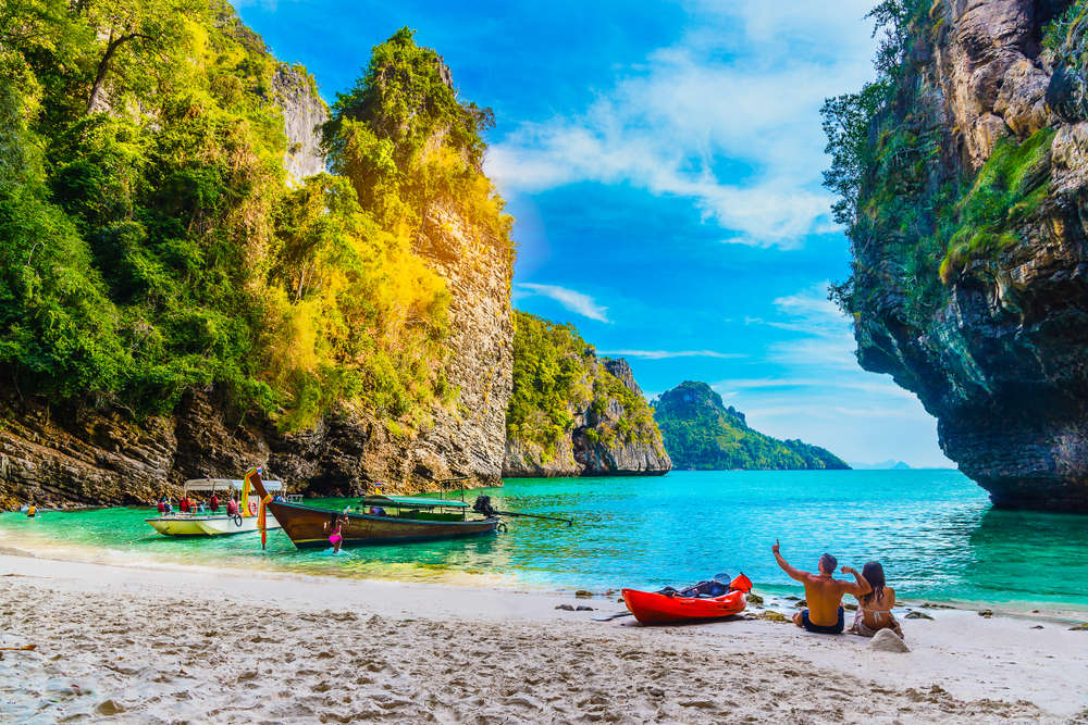 Honeymoon Tips From Real Couples