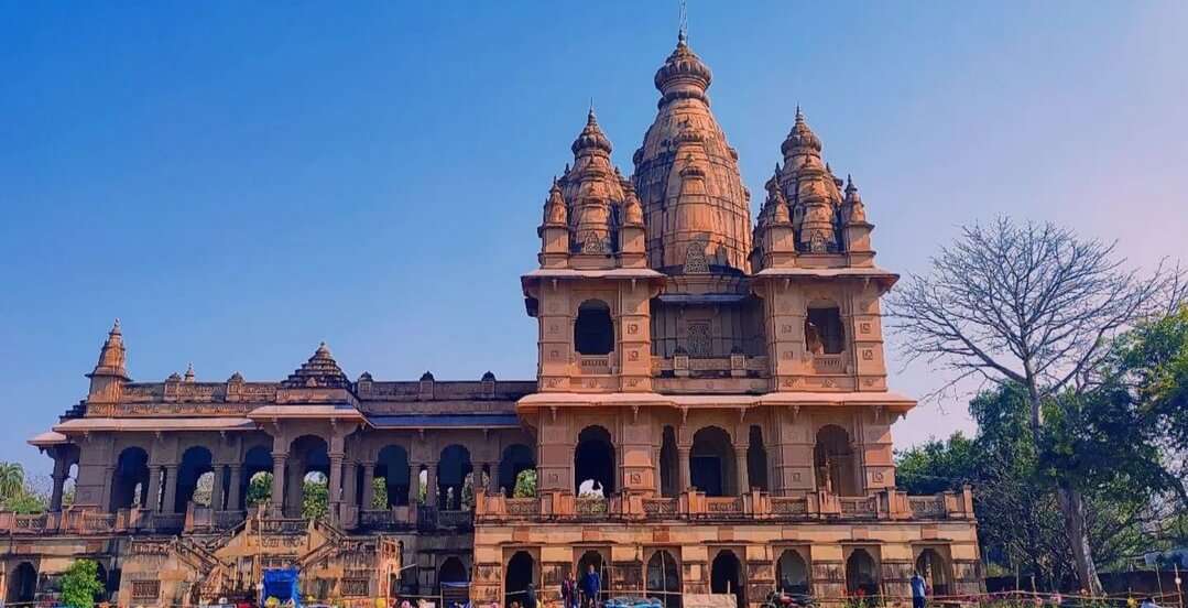 नौलखा मंदिर
