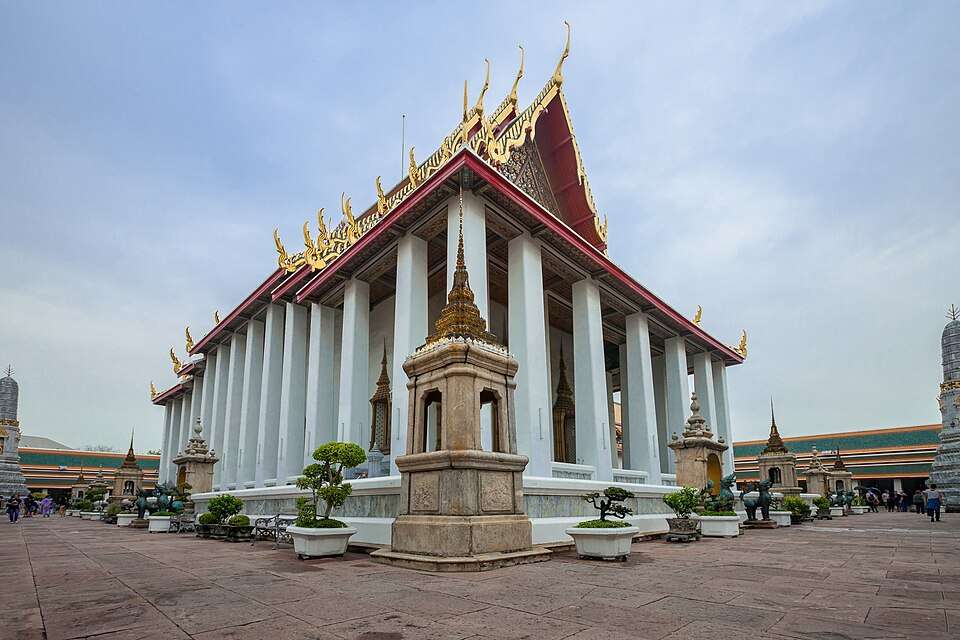 Experience Wat Pho